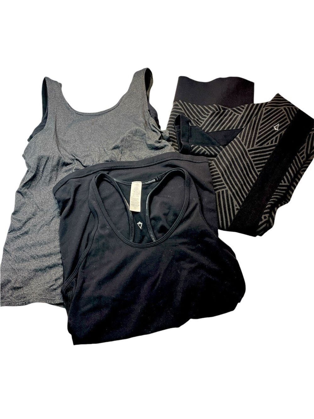 Ivivva by Lululemon Girls Lot - Seamless leggings & 2 Tank Tops, size 12